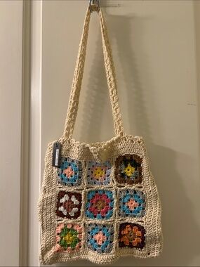GOLDEN 4 Crochet Granny Square Patchwork Shoulder Bag with Multicolor Accents